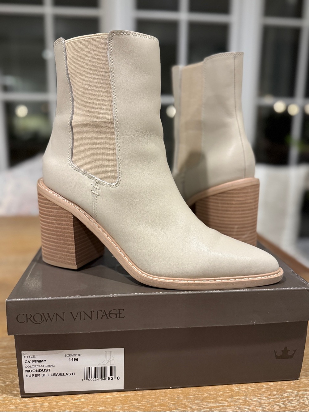 Crown Vintage Cream Leather Chelsea Block Heel Ankle Boots